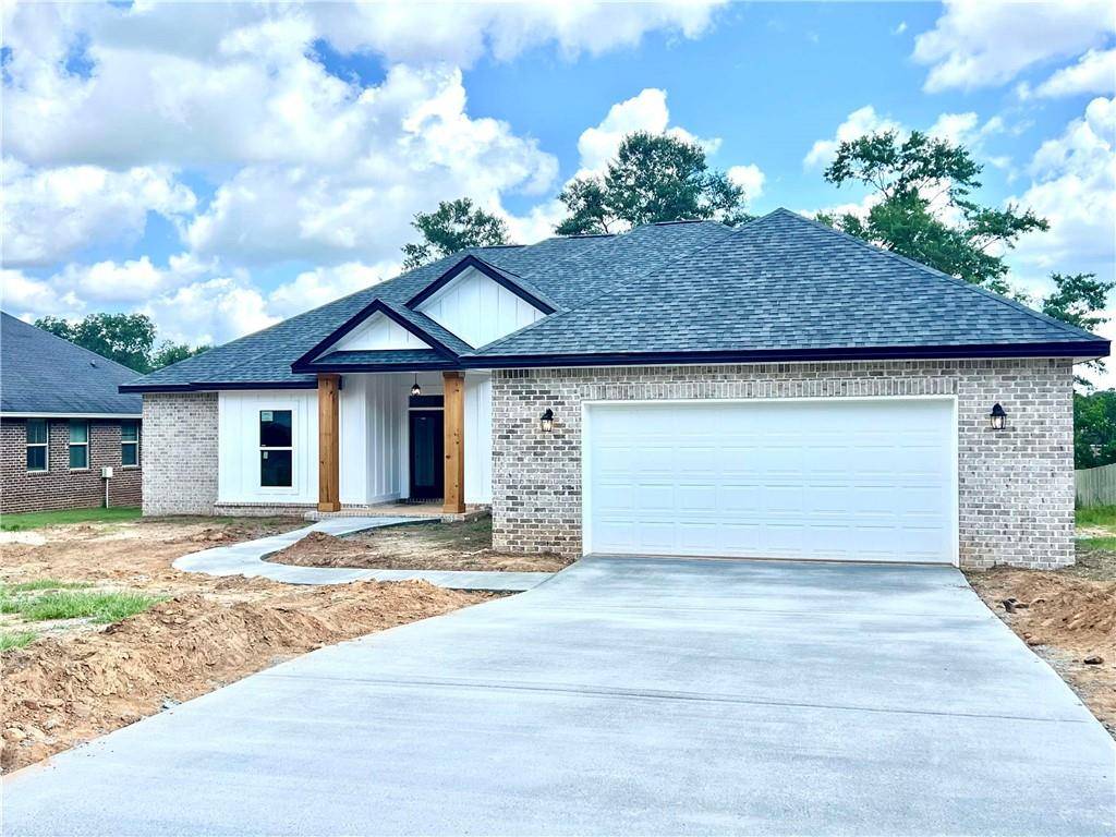 25521 Lakeland DR, Loxley, AL 36551