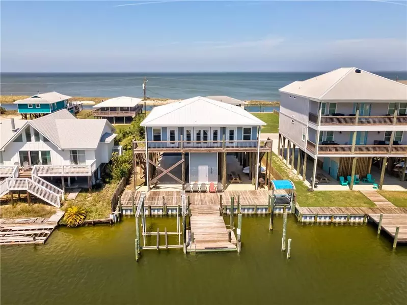 2215 Cadillac AVE, Dauphin Island, AL 36528