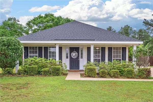 2215 Whip-Poor-Will CT W, Semmes, AL 36575
