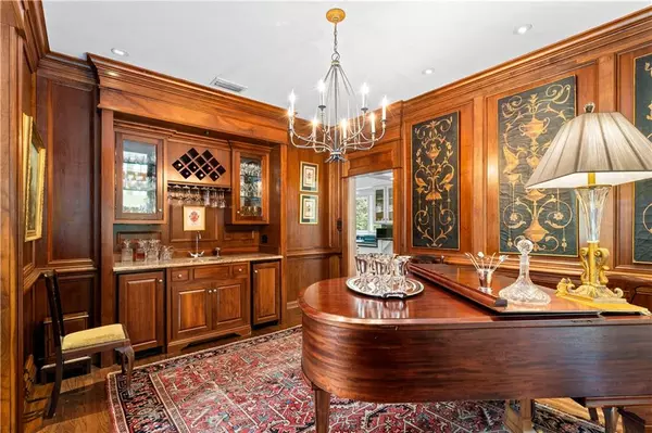 Mobile, AL 36608,118 Pinebrook DR E