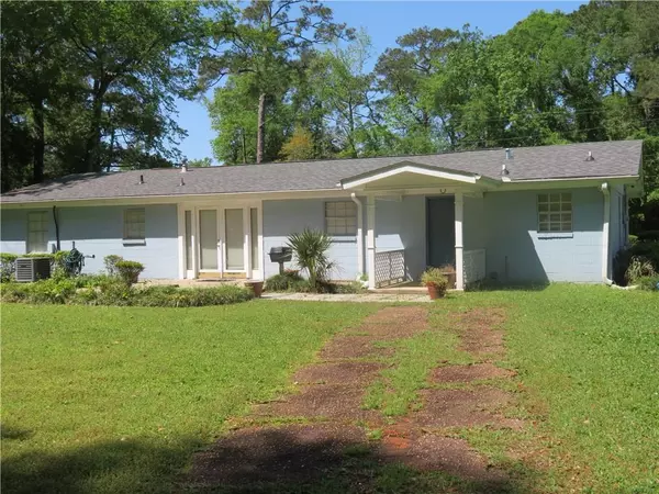 Mobile, AL 36605,3361 Riverside DR W