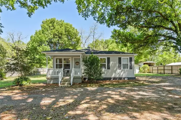 5618 3rd ST, Satsuma, AL 36572