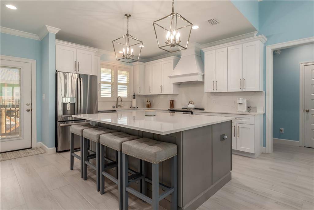 Dauphin Island, AL 36528,100 Portier CT