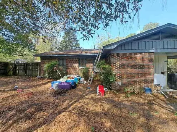 Mobile, AL 36618,1302 Sandra DR