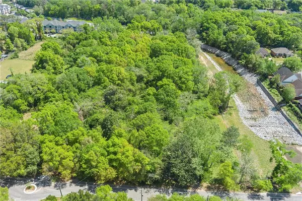Mobile, AL 36608,229 East DR