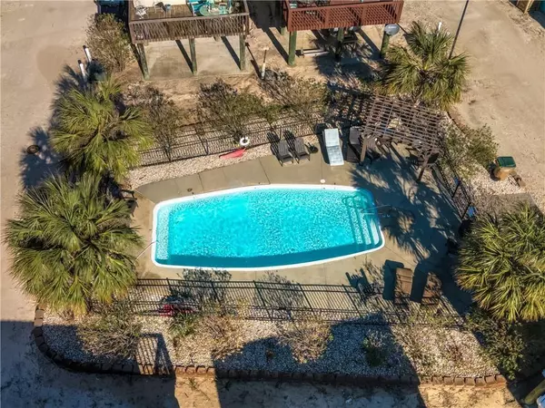 Dauphin Island, AL 36528,713 Lemoyne DR