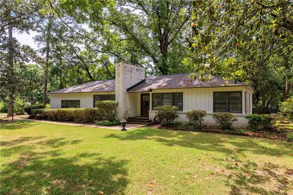 3905 Skyland CIR N, Mobile, AL 36693