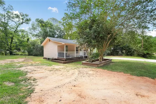 Semmes, AL 36575,3760 Mavis PL