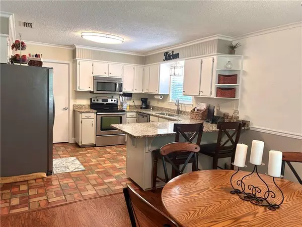 Semmes, AL 36575,9777 Howells Ferry RD