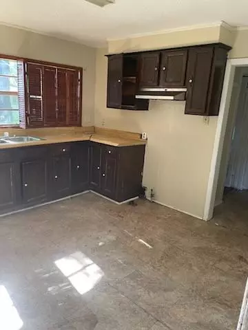 Mobile, AL 36606,2618 Pollard LN