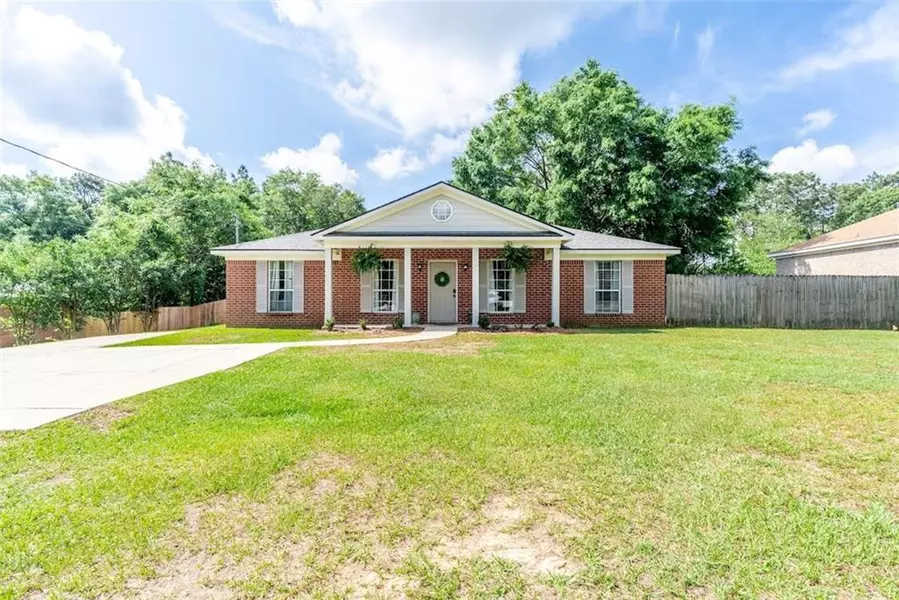1275 Salco RD W, Axis, AL 36505