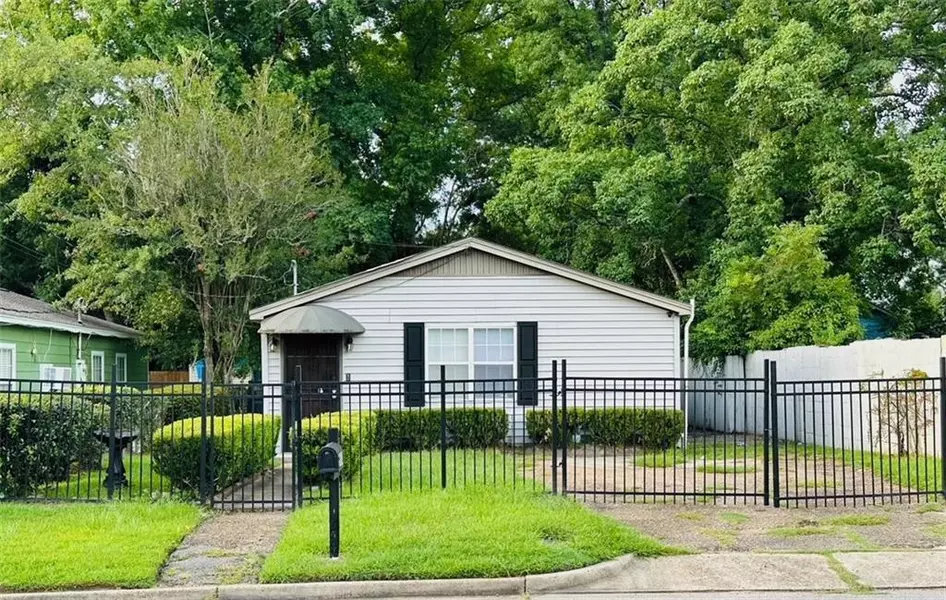 1554 Forrest ST, Mobile, AL 36605