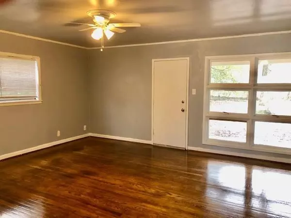 Mobile, AL 36606,3005 Louise DR N