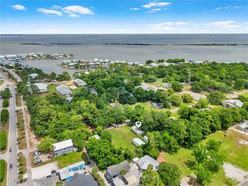 915 Cadillac AVE, Dauphin Island, AL 36528