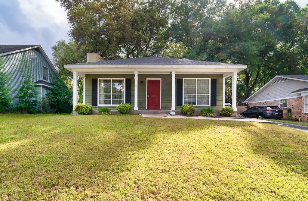 Mobile, AL 36695,3225 Autumn Ridge DR W