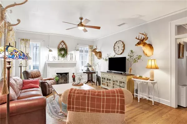 Mobile, AL 36606,116 Houston ST