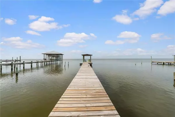 Gulf Shores, AL 36542,8253 State Highway 180 HWY