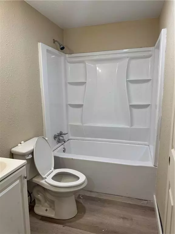 Mobile, AL 36617,315 Oak DR