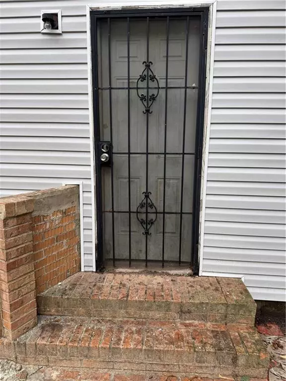 Mobile, AL 36617,315 Oak DR