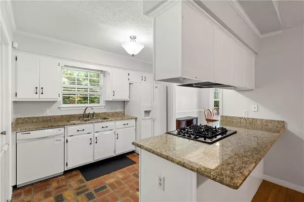 Semmes, AL 36575,7963 Woodland Hills DR