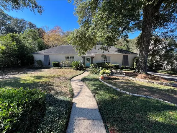 Mobile, AL 36608,451 Ridgelawn DR W