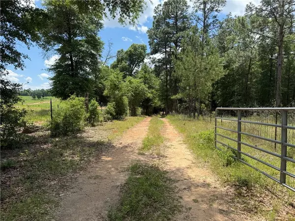 Citronelle, AL 36522,10070 Roussett RD