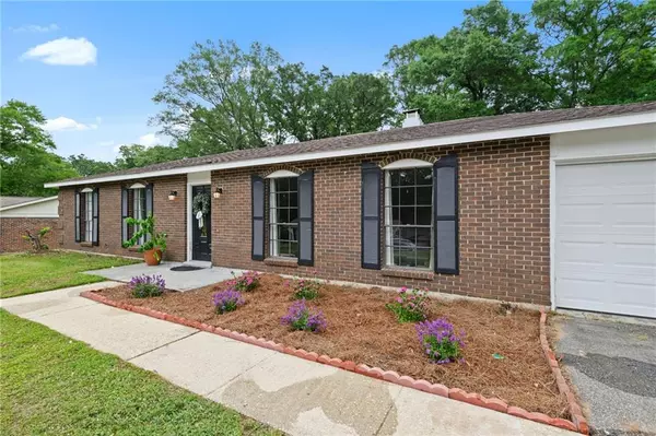 5717 Post Oak CT, Mobile, AL 36609