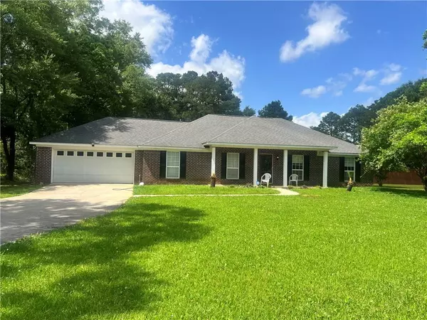 7341 Old Military RD, Theodore, AL 36582