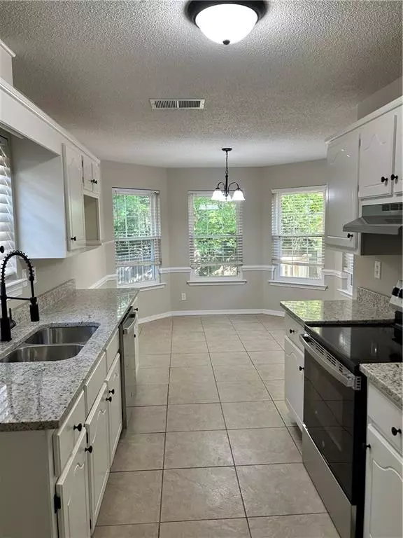 Mobile, AL 36695,3120 Wellborne DR W