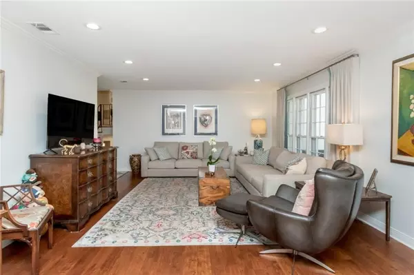 Mobile, AL 36608,6000 Shenandoah RD N