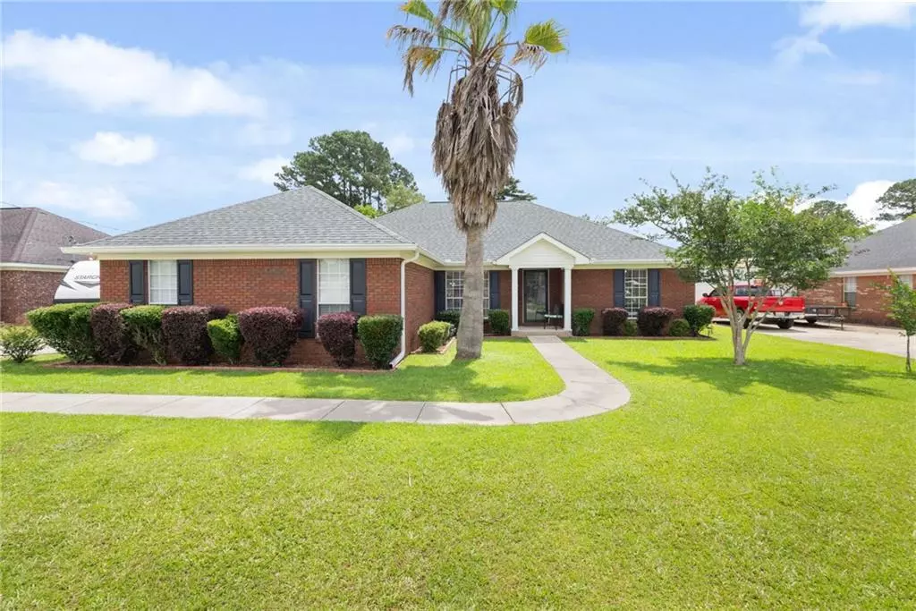 Theodore, AL 36582,7115 Haley's WAY