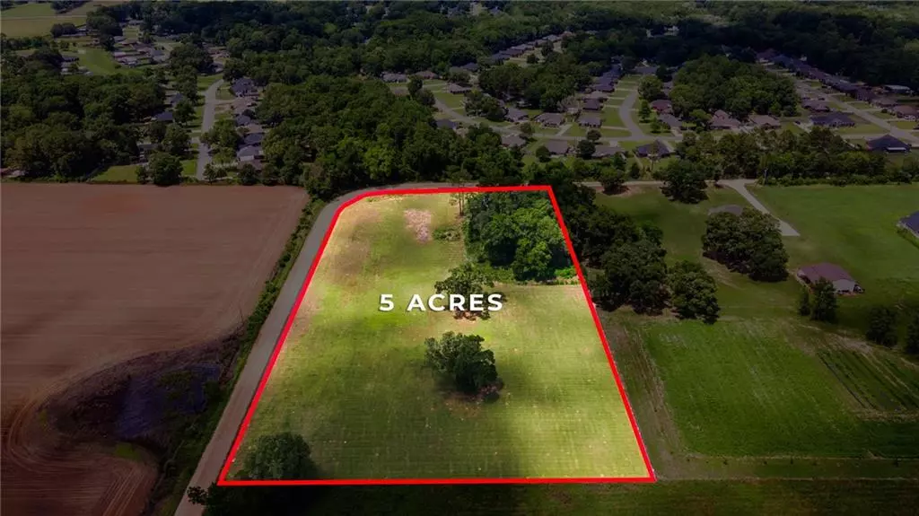 Grand Bay, AL 36541,0 Wear RD