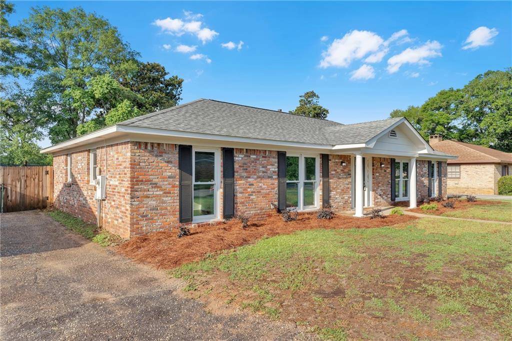 Mobile, AL 36618,5493 Carriage Woods CT