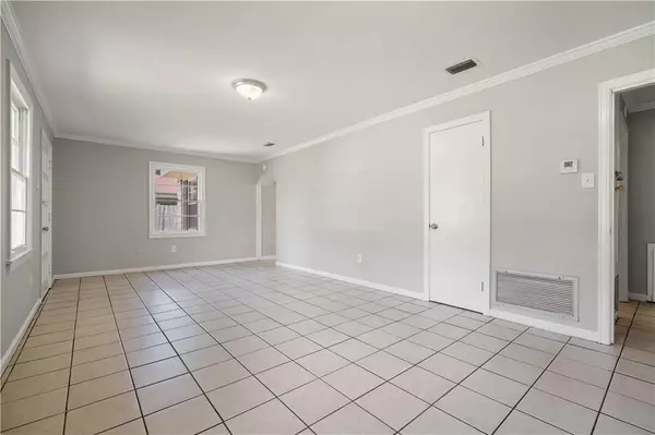 Mobile, AL 36606,963 Shady Brook DR