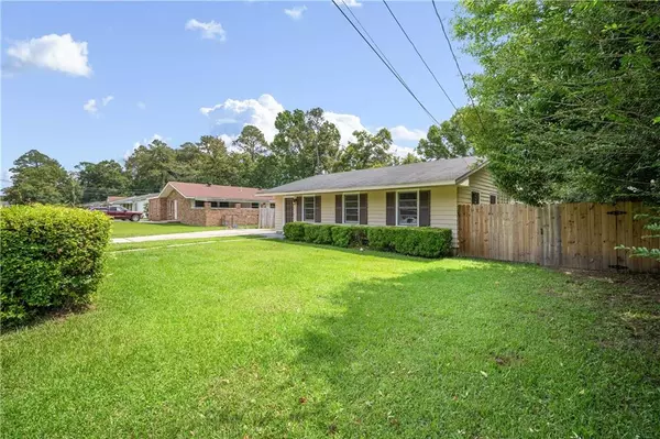 Mobile, AL 36606,963 Shady Brook DR