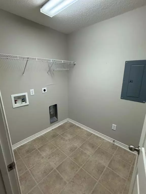 Mobile, AL 36695,1839 Kendall CT E