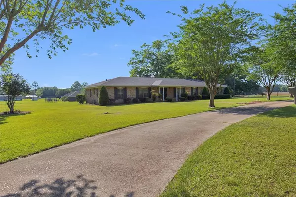 Mobile, AL 36608,720 Grand Bay-Wilmer RD N