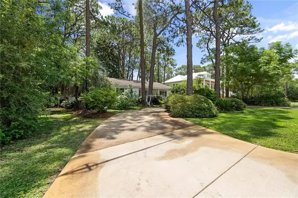Dauphin Island, AL 36528,122 Forney Johnston DR