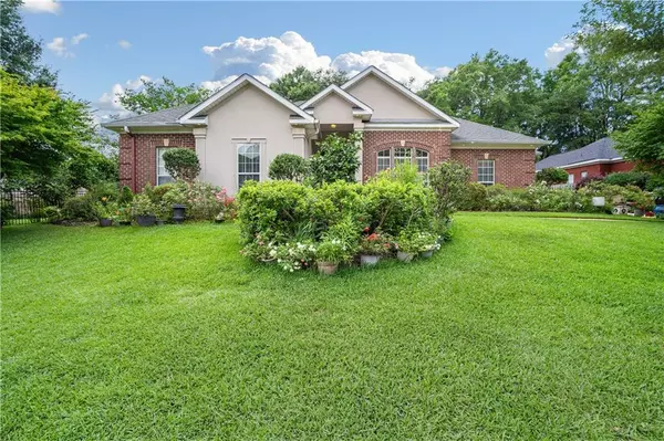 Mobile, AL 36618,2561 Legends ROW