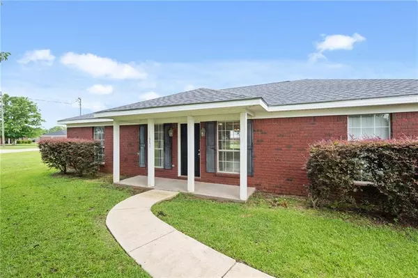 Chunchula, AL 36521,10966 Brighton DR W