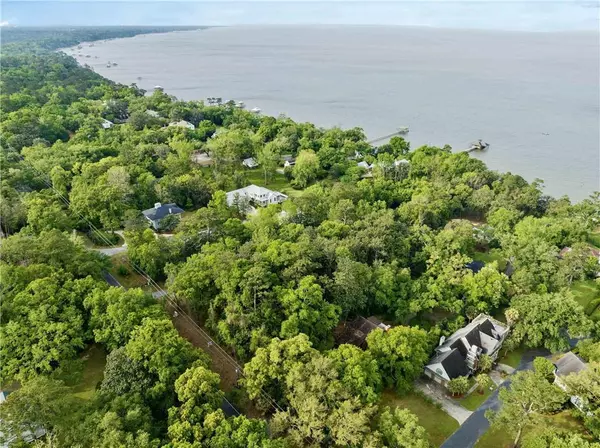 Fairhope, AL 36532,23699 Main ST