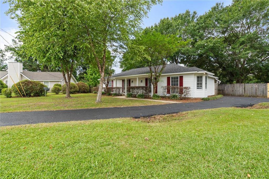 Mobile, AL 36695,9491 Burnt Ash DR