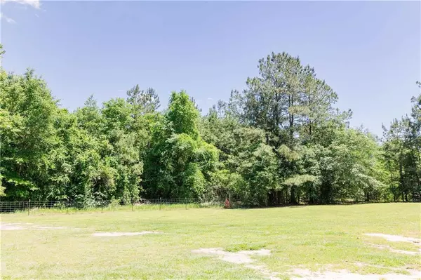 Robertsdale, AL 36567,25852 Patterson RD