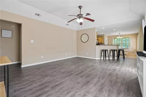 Mobile, AL 36695,8956 Spring GRV N