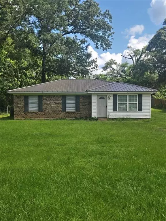 9370 Woodvale DR, Semmes, AL 36575