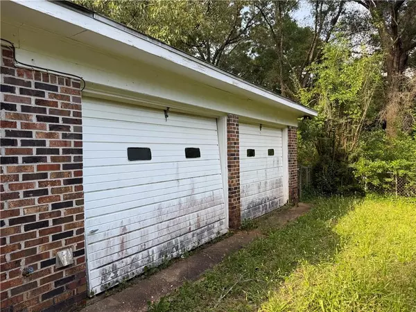 Semmes, AL 36575,4310 Red Creek RD