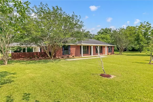 Bay Minette, AL 36507,42150 Carlee LN