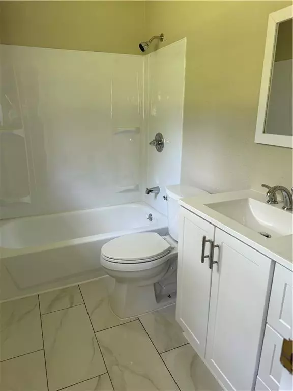 Axis, AL 36505,175 Salco RD E