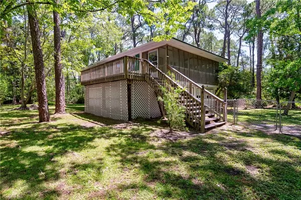 504 Fort Tombecbe PL, Dauphin Island, AL 36528