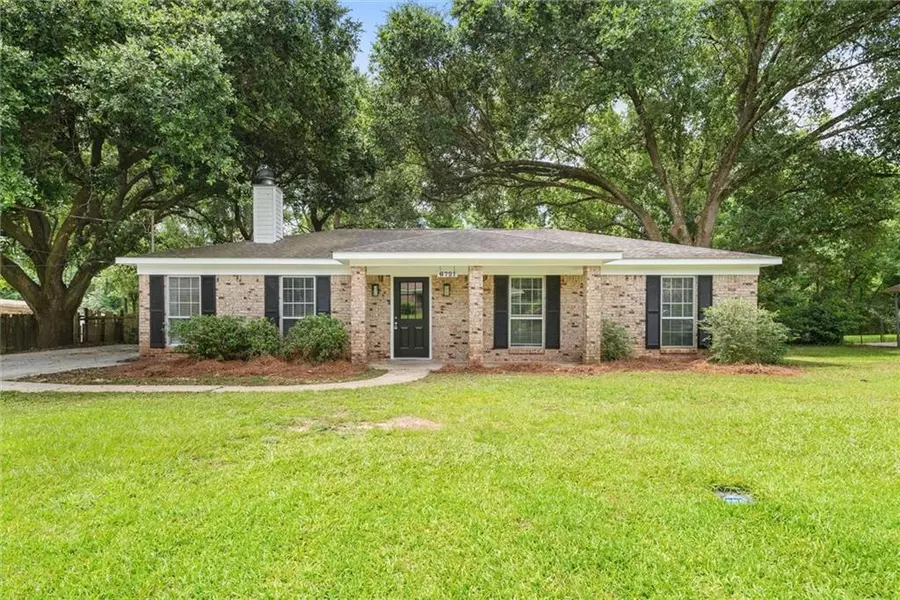 6721 Sandra DR, Theodore, AL 36582